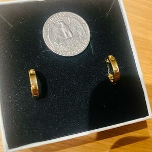 ⭐️SOLD⭐️Gold Hoop Earrings stampd 18k/750 real gold!authentic gold.